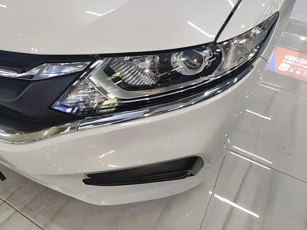 Honda Jade 2019 — фото 24