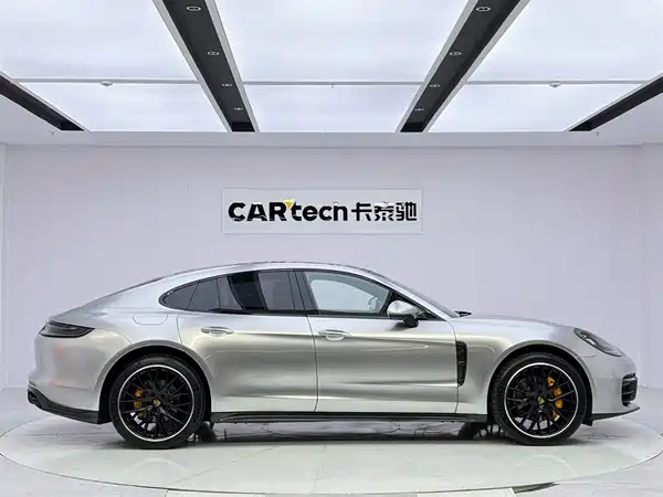 Porsche Panamera 2024