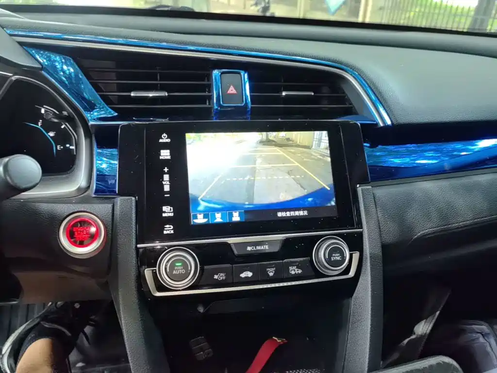 Honda Civic 2018 — фото 13