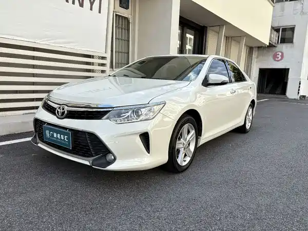Toyota Camry 2016