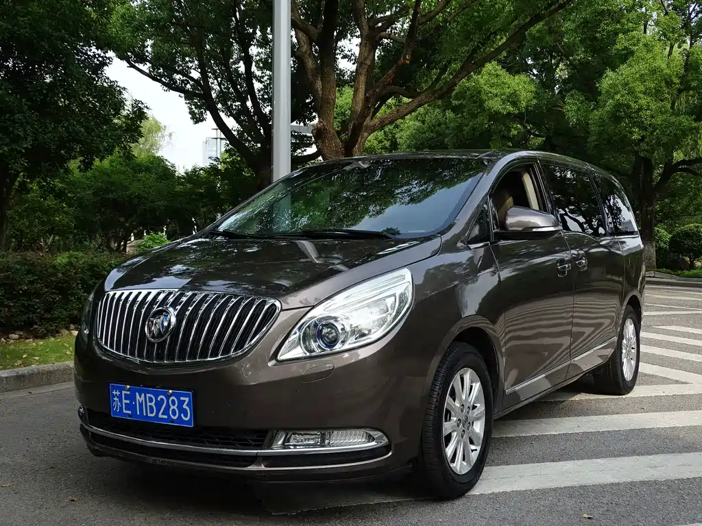 Buick GL8 2011
