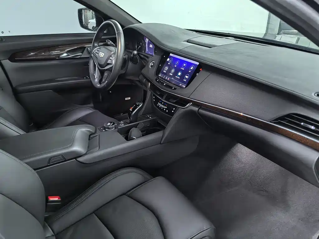 Cadillac CT6 2023 — фото 11