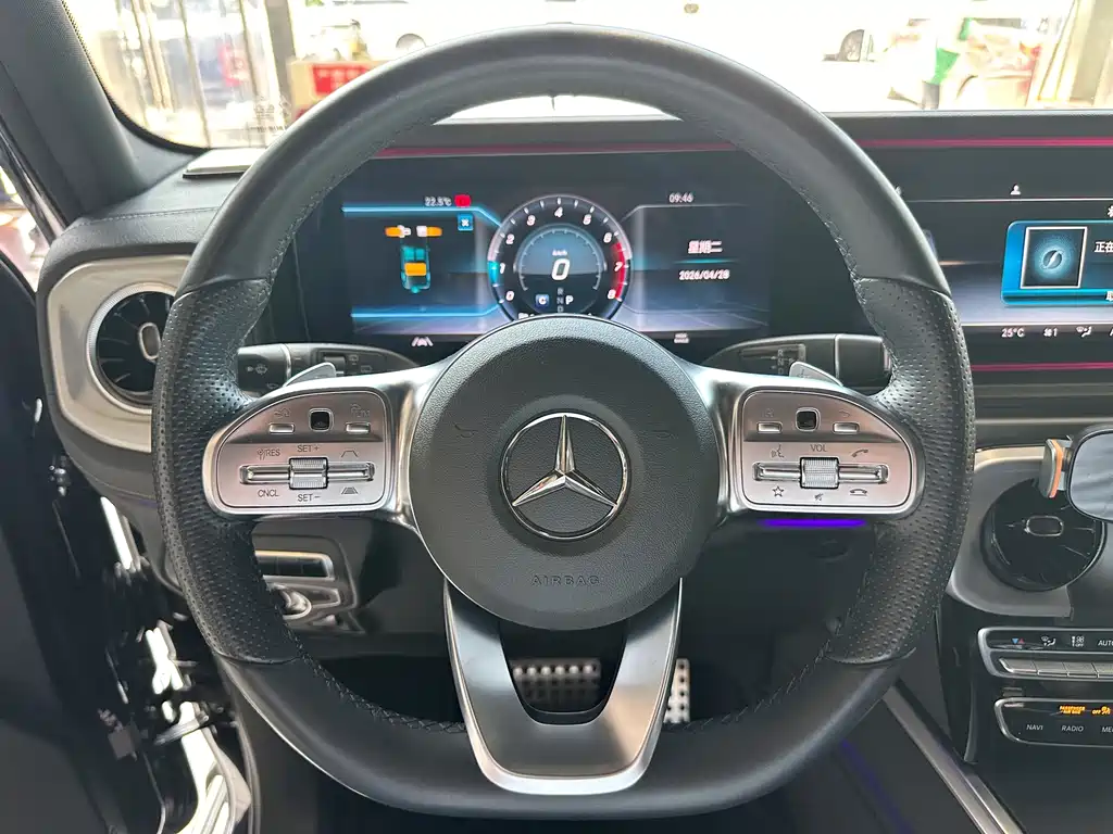 Mercedes-Benz G-Class 2023 — фото 12