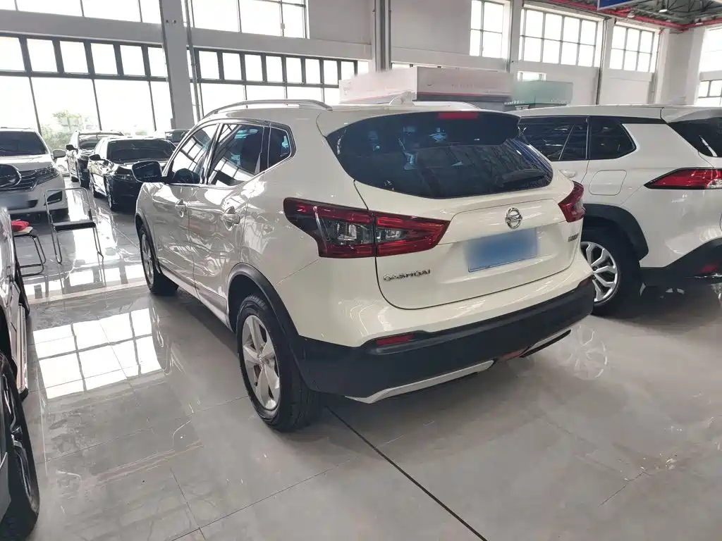 Nissan Qashqai 2022 — фото 13