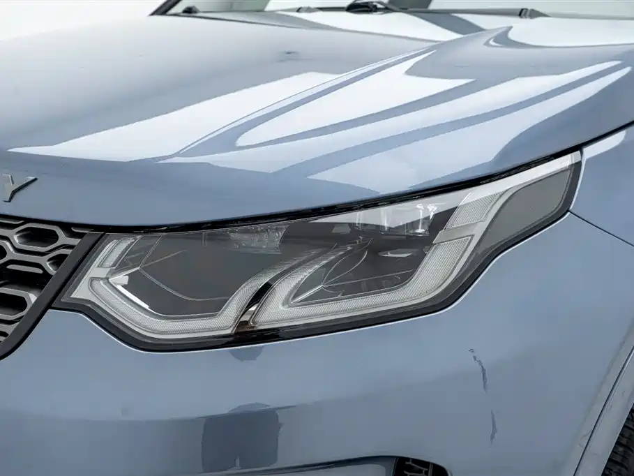 Land Rover Discovery Sport 2023 — фото 10