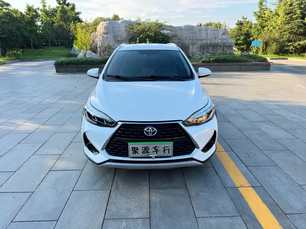 Toyota Yaris L 2020 — фото 1
