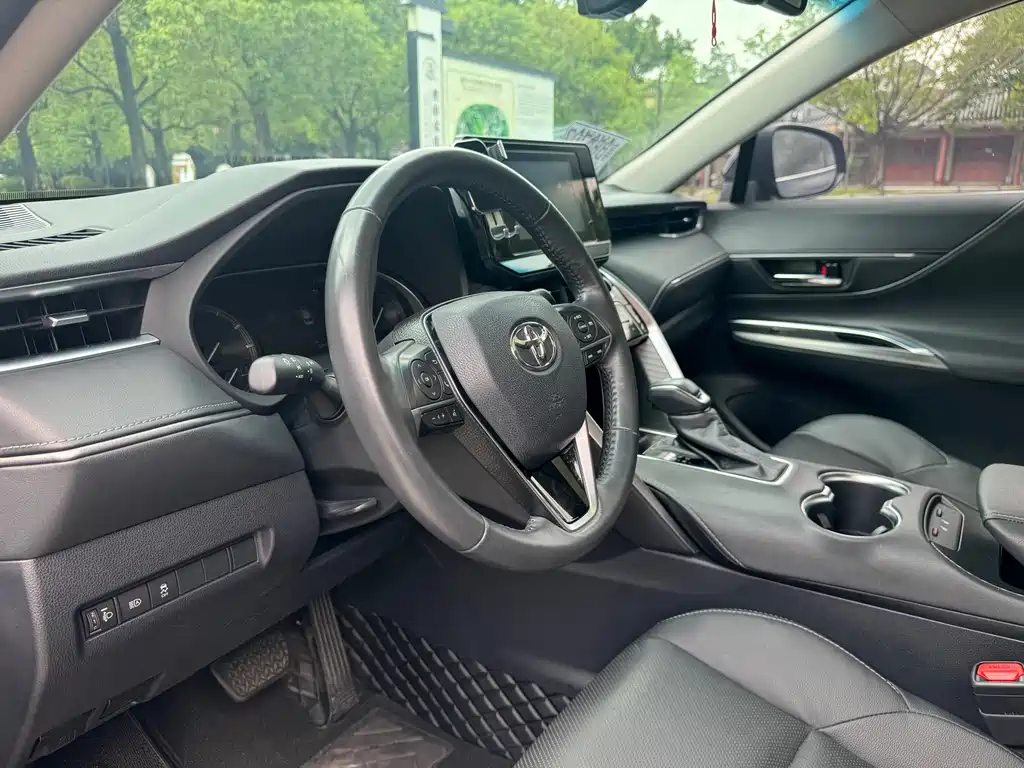 Toyota Harrier 2022 — фото 9
