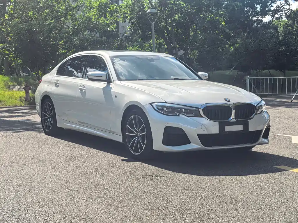 BMW 3 Series 2021
