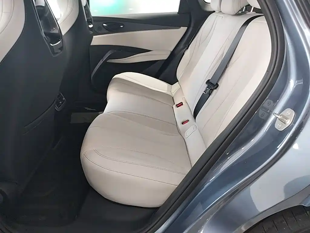 BYD Seal 06 2025 — фото 17