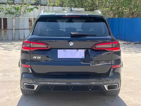 BMW X5 2023
