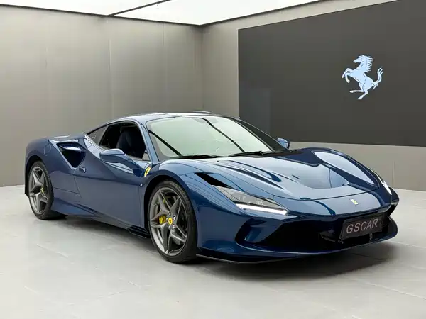 Ferrari F8 2021