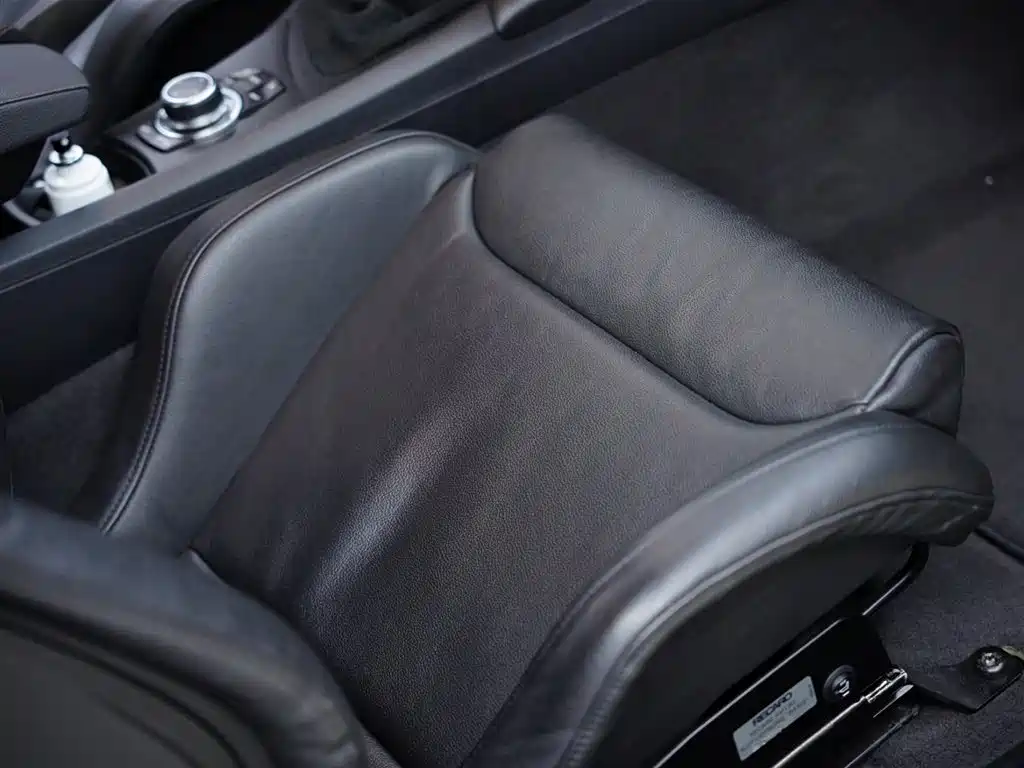 BMW 1 Series M 2012 — фото 38