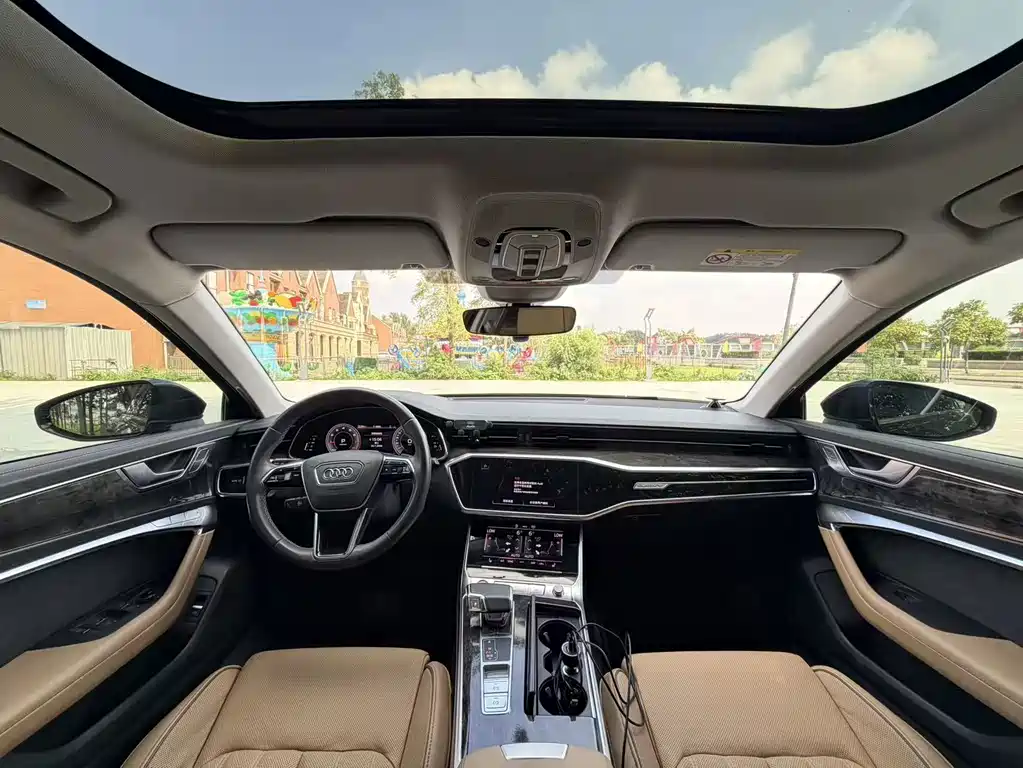 Audi A6L 2022