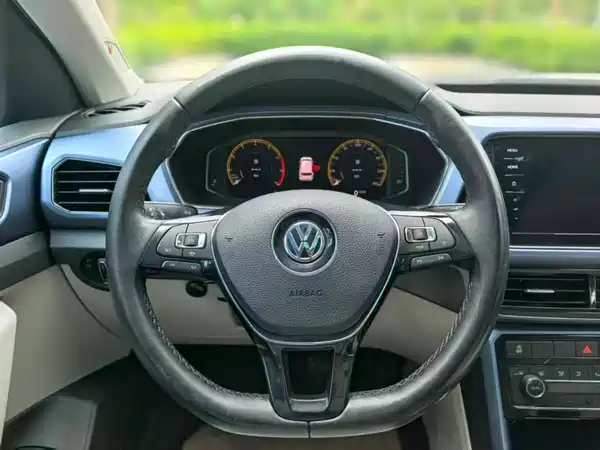 Volkswagen T-Cross 2019