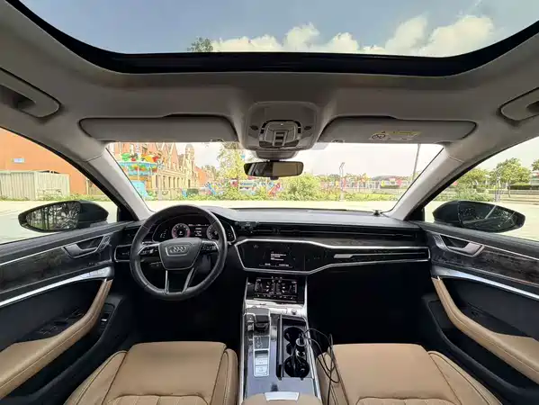 Audi A6L 2022
