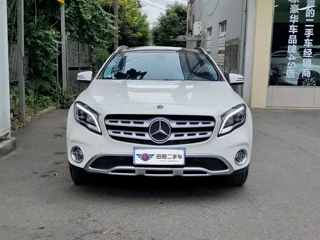 Mercedes-Benz GLA 2018 — фото 2