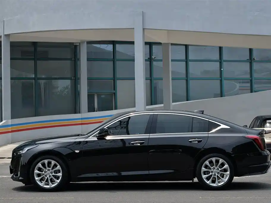 Cadillac CT5 2023 — фото 2