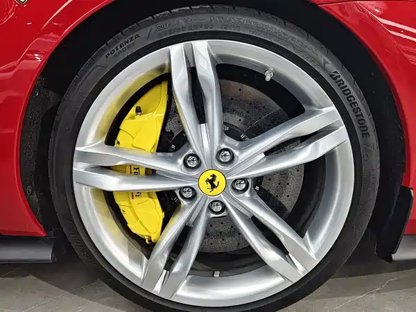 Ferrari 296 2024
