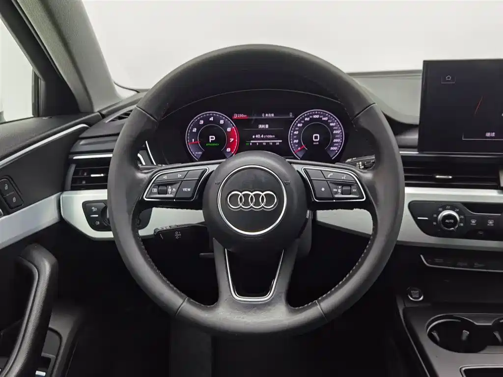 Audi A4L 2022 — фото 11