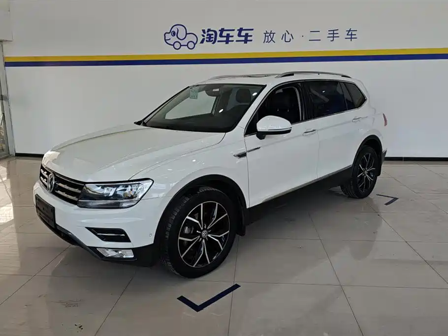 Volkswagen Tiguan L 2020 — фото 1