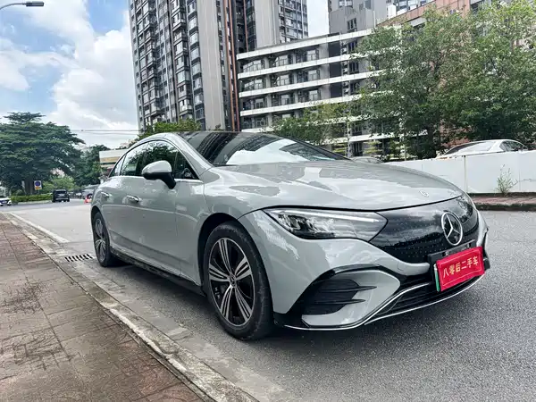 Mercedes-Benz EQE 2023