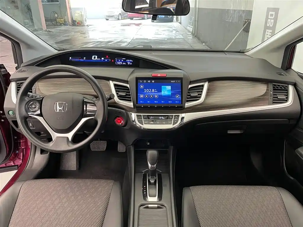 Honda Jade 2018 — фото 8