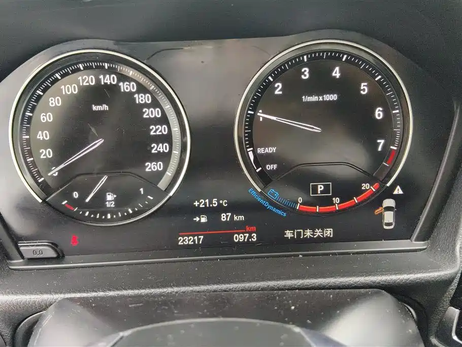 BMW 1 Series 2023 — фото 14