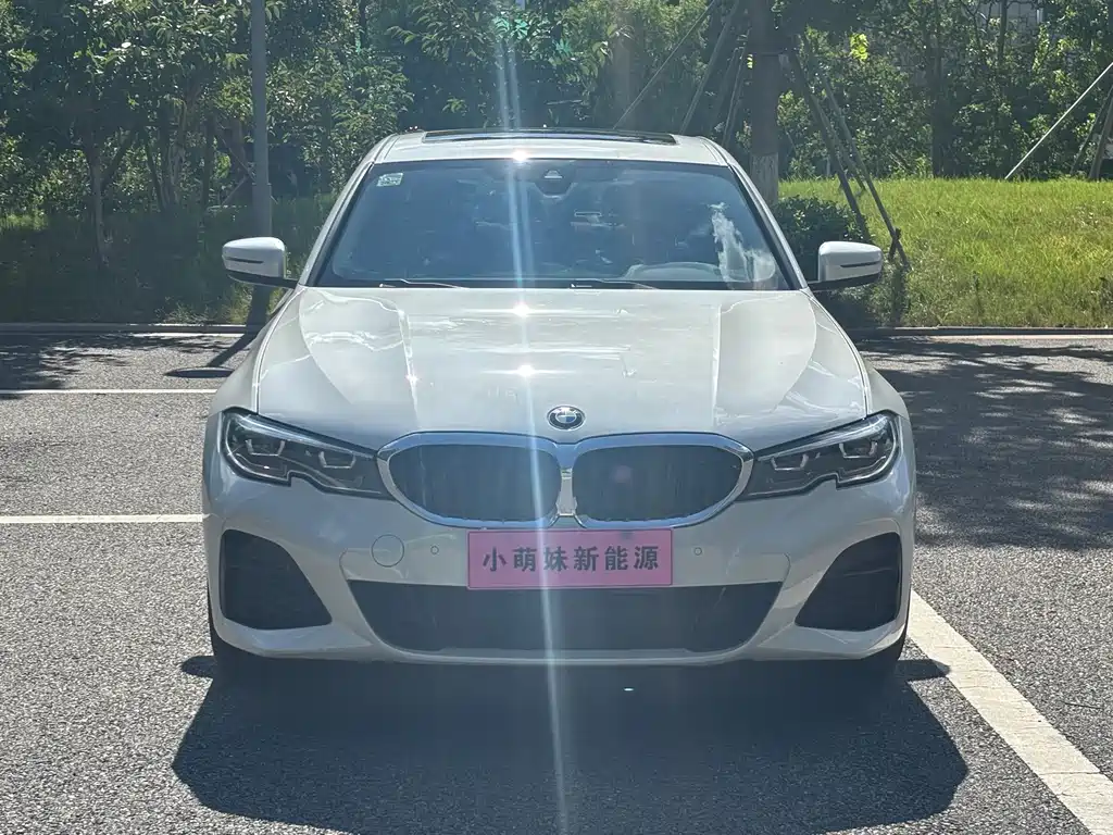 BMW 3 Series 2021