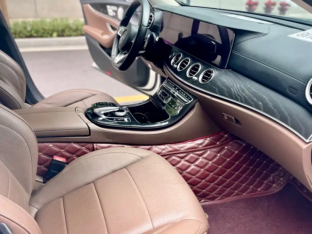 Mercedes-Benz E-Class 2017 — фото 29