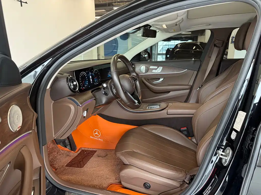 Mercedes-Benz E-Class 2023