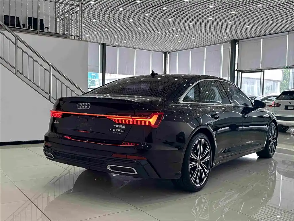 Audi A6L 2020