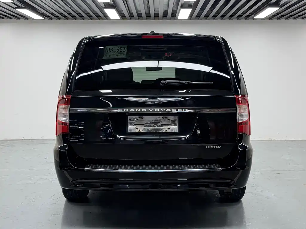 Chrysler Grand Voyager 2013 — фото 23