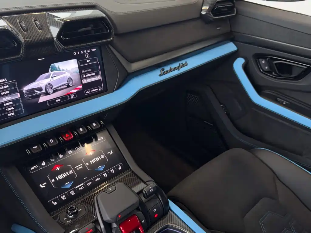 Lamborghini Urus SE — фото 5