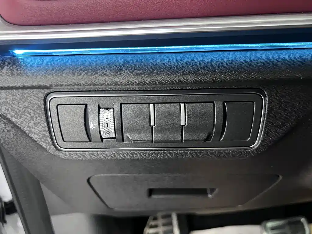 Jetour X70 PLUS 2022 — фото 10