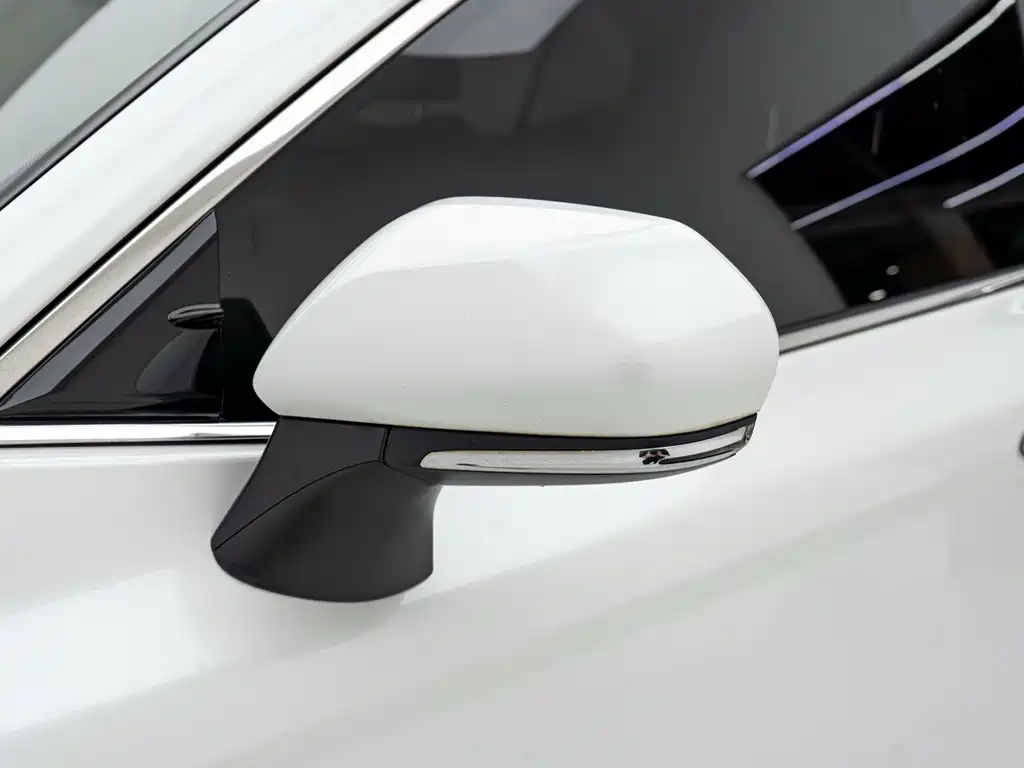 Toyota Camry 2021 — фото 20