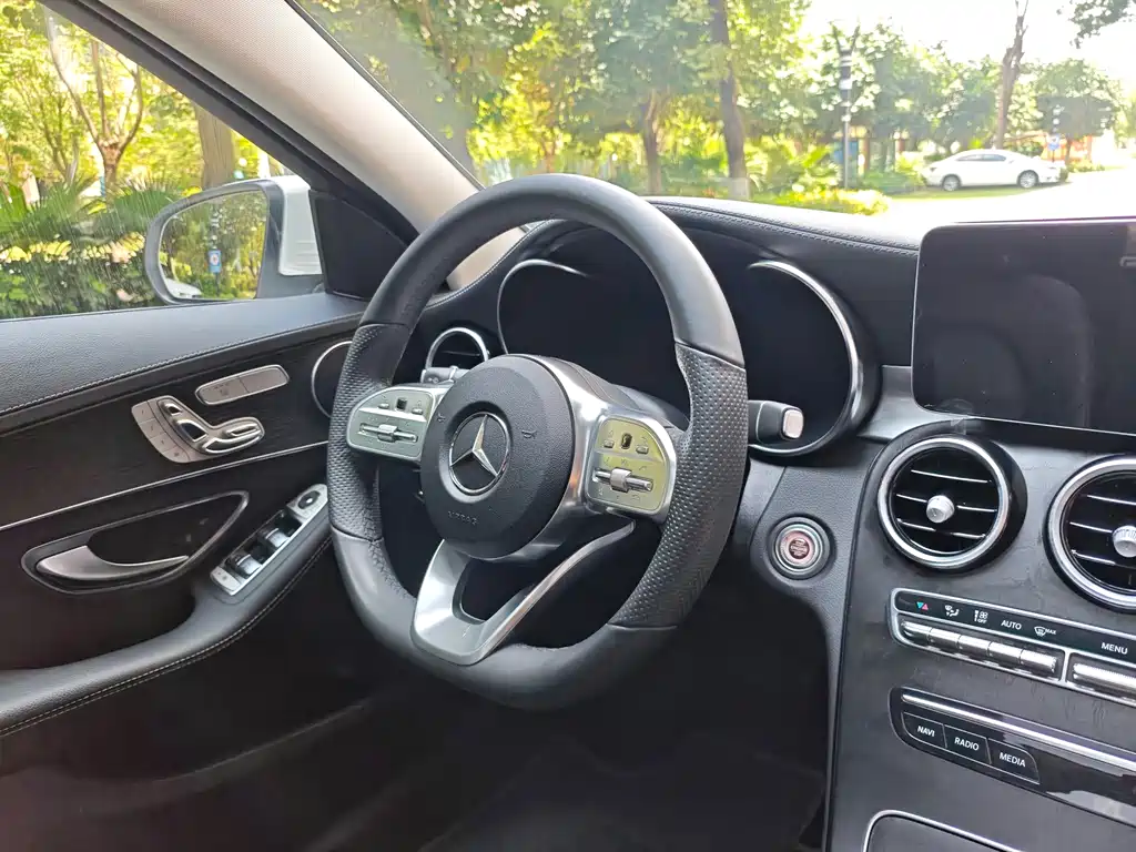 Mercedes-Benz C-Class 2021 — фото 10