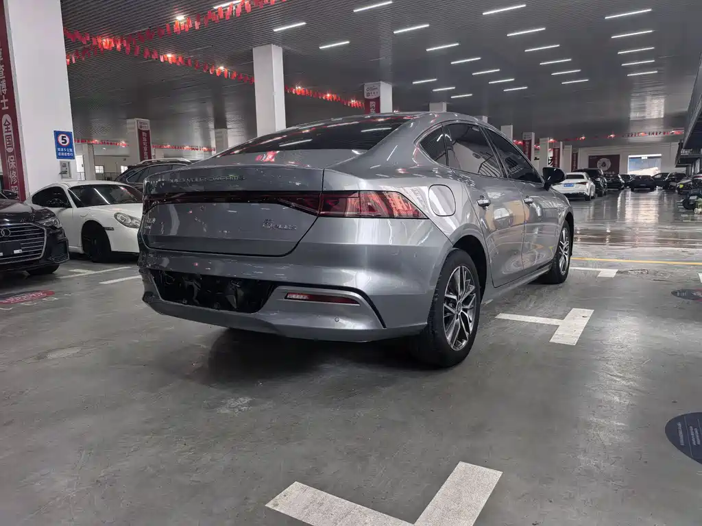BYD Qin PLUS 2022 — фото 19