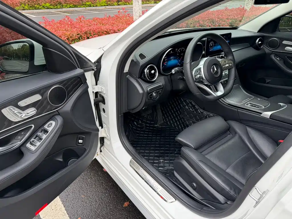Mercedes-Benz C-Class 2020 — фото 9