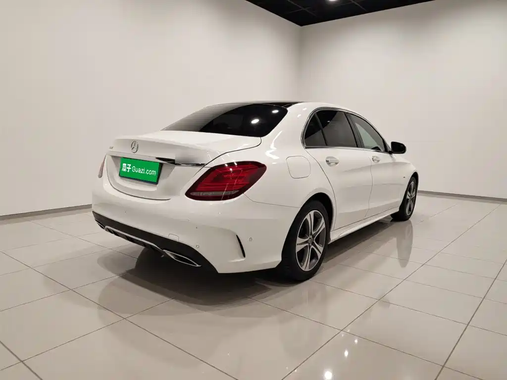 Mercedes-Benz C-Class 2019