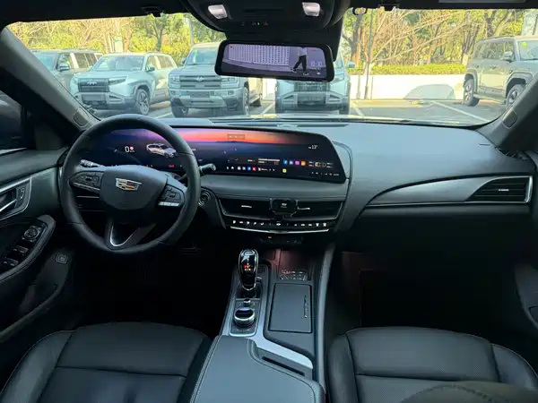 Cadillac CT5 2024