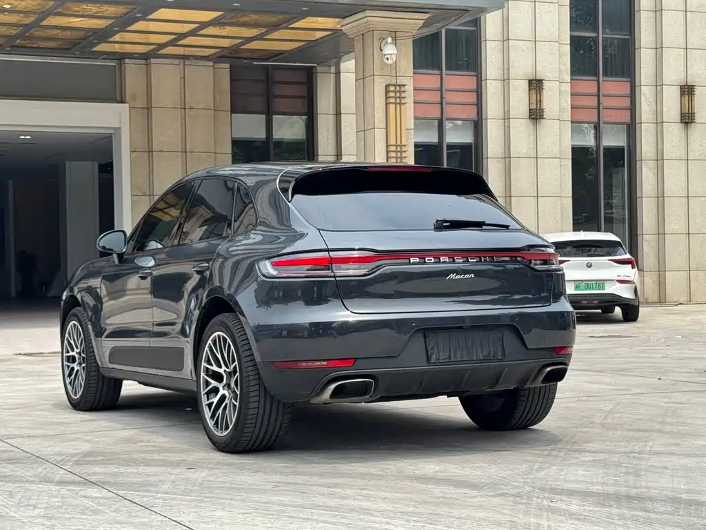 Porsche Macan 2020 — фото 8