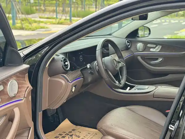 Mercedes-Benz E-Class 2023