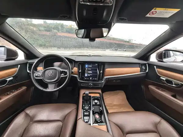 Volvo S90 2021