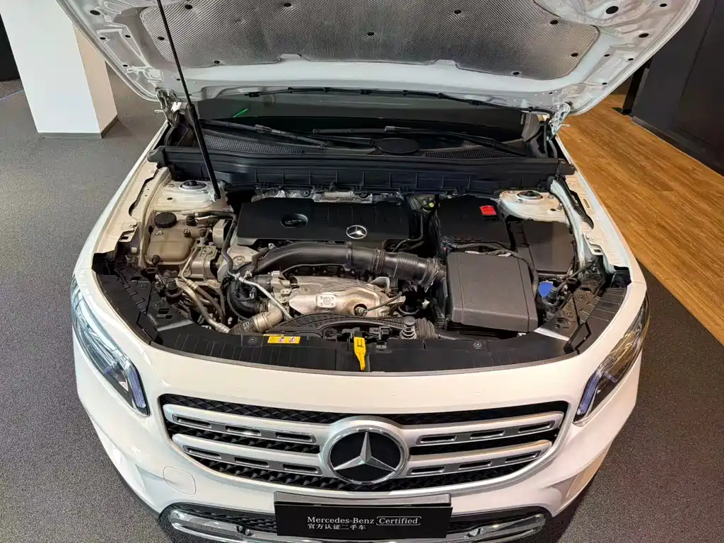 Mercedes-Benz GLB 2023