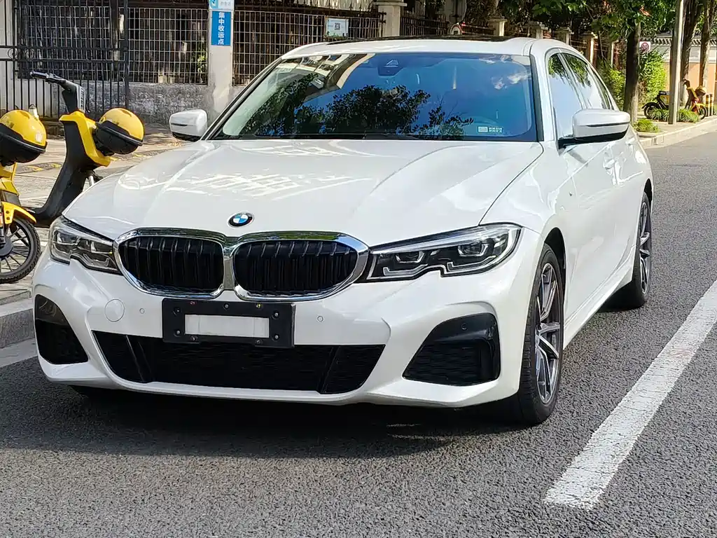 BMW 3 Series 2022