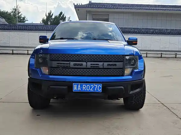 Ford F-150 Raptor 2014