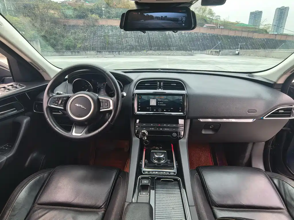 Jaguar F-PACE 2018 — фото 4