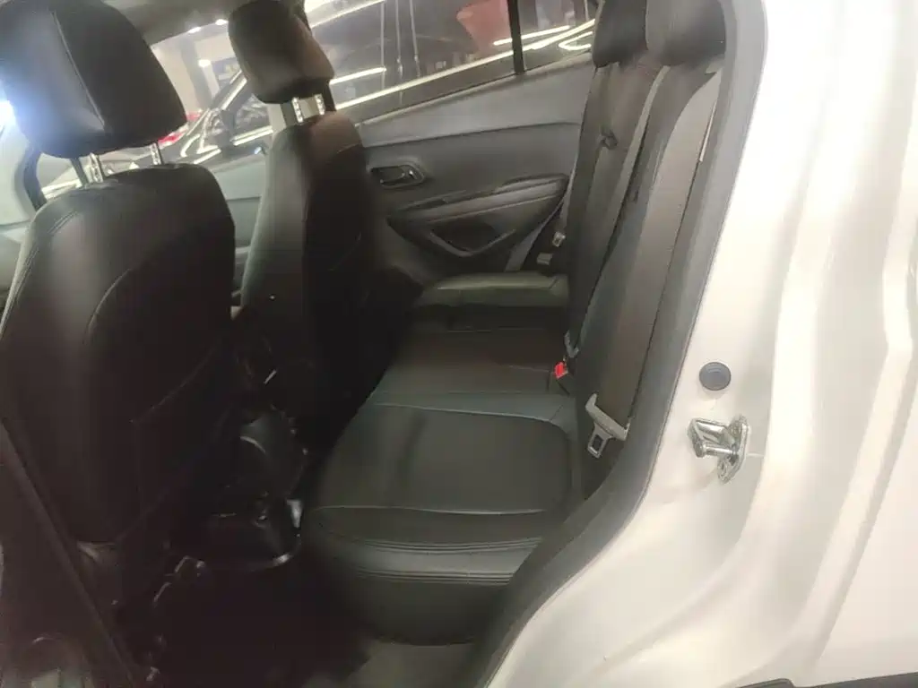 Chevrolet Trax 2015 — фото 17