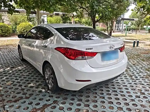 Hyundai Elantra Langdong 2016