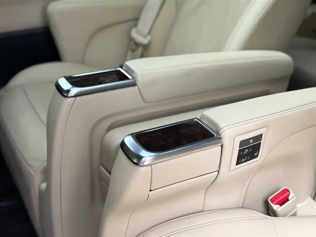 Toyota Alphard 2019 — фото 20